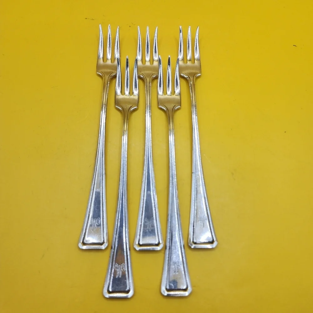 5 American Silverplate Co Cocktail Forks 1914 Somerset 5.5